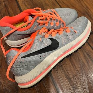 nike zoom vomero 12 sz 7.5 BRAND NEW